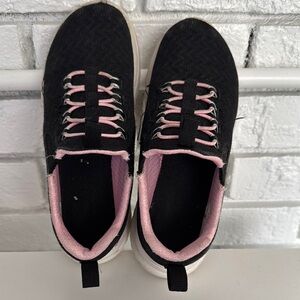 Girl Black and Pink Sneakers